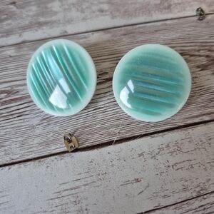 NWT 1980s Turquoise Lucite Button Earrings